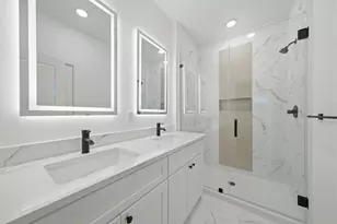 11621 Waldemar Dr, Houston, TX 77077 - Photo 15