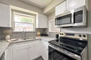 4537 Dakota St, Dickinson, TX 77539 - Photo 13