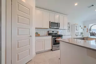 28910 Yachting Point Ln, Katy, TX 77494 - Photo 11