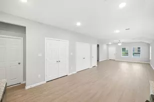 815 Jefferson Ave, Cleveland, TX 77327 - Photo 17