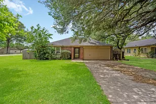 339 N Missouri St, Orchard, TX 77485 - Photo 1