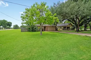 339 N Missouri St, Orchard, TX 77485 - Photo 3