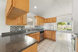 16026 Mission Village Dr, Houston, TX 77083 - Photo 7