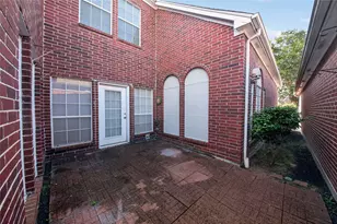 4627 Cashel Spring Dr, Houston, TX 77069 - Photo 5