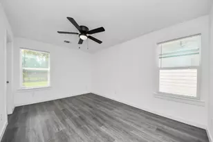 8125 Laura Koppe Rd, Houston, TX 77028 - Photo 17