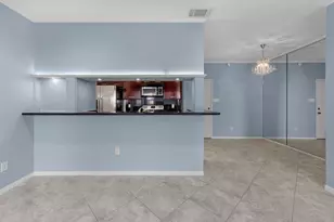 9800 Pagewood Ln, Houston, TX 77042 - Photo 9