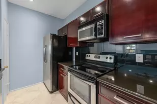 9800 Pagewood Ln, Houston, TX 77042 - Photo 7
