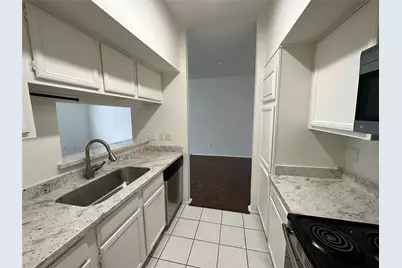 2025 Augusta Drive #203, Houston, TX 77057 - Photo 5