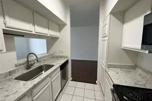 2025 Augusta Dr, Houston, TX 77057 - Photo 5
