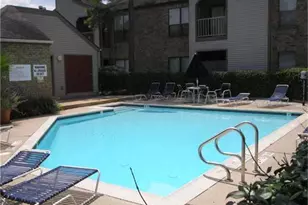 2025 Augusta Dr, Houston, TX 77057 - Photo 15