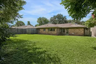 4030 McDermed Dr, Houston, TX 77025 - Photo 19