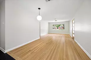 4030 McDermed Dr, Houston, TX 77025 - Photo 9