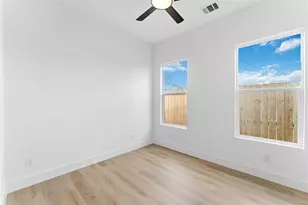 4015 Stassen St, Houston, TX 77051 - Photo 13