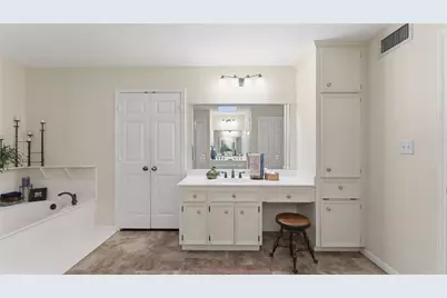 1415 River Oaks Drive, Huntsville, TX 77340 - Photo 23
