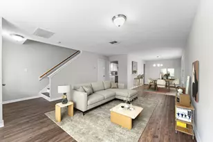 1424 Ruthven St, Houston, TX 77019 - Photo 1