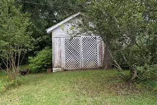 213 W Abbey St, Livingston, TX 77351 - Photo 29