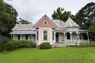 213 W Abbey St, Livingston, TX 77351 - Photo 1