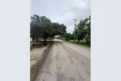 206 N 10th Street, Richmond, TX 77469 - Photo 5
