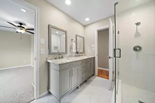 2523 Baycrest Dr, Houston, TX 77058 - Photo 19