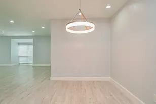 12633 Memorial Dr, Houston, TX 77024 - Photo 7