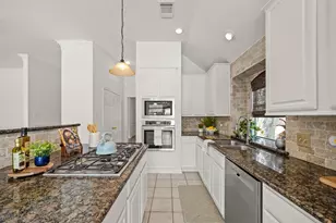 7403 Orchard Hills Ln, Sugar Land, TX 77479 - Photo 17