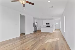 9019 Rose Water, Iowa Colony, TX 77583 - Photo 23