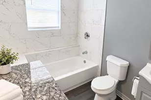 123 Barbara Dr, Clute, TX 77531 - Photo 11