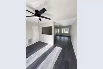 123 Barbara Drive, Clute, TX 77531 - Photo 9