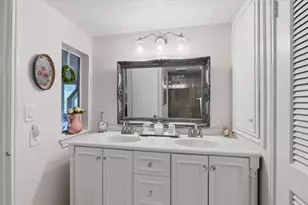 640 S Ripple Creek Dr, Houston, TX 77057 - Photo 25