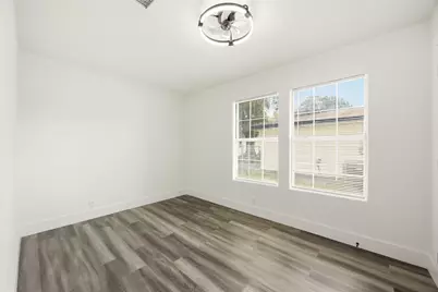 1530 15th Avenue N, Texas City, TX 77590 - Photo 17