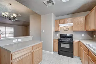 3906 Portman Glen Ln, Houston, TX 77047 - Photo 11