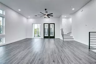 1913 Hoskins Dr, Houston, TX 77080 - Photo 9