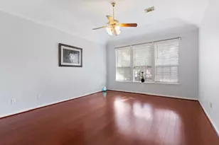 6419 Sutter Park Ln, Houston, TX 77066 - Photo 9