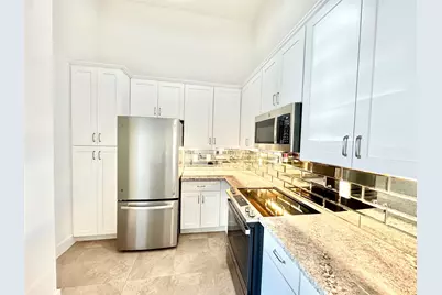 2102 Mechanic Street #104, Galveston, TX 77550 - Photo 3