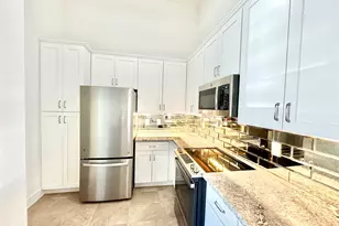 2102 Mechanic St, Galveston, TX 77550 - Photo 3