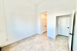 2102 Mechanic St, Galveston, TX 77550 - Photo 7