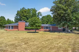1566 State Hwy 7 W, Crockett, TX 75835 - Photo 1