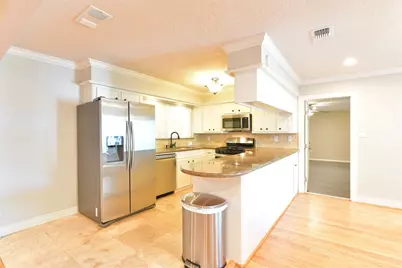 4406 Benning Drive, Houston, TX 77035 - Photo 9