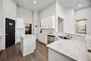 2413 Sequoia Grove Dr, Rosharon, TX 77583 - Photo 9