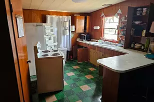 605 Texas St, Surfside Beach, TX 77541 - Photo 5