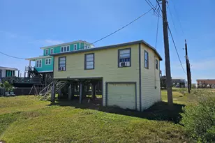 605 Texas St, Surfside Beach, TX 77541 - Photo 3