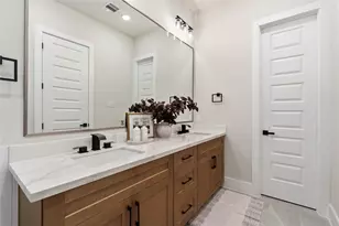 8420 Pech Landing Dr, Houston, TX 77055 - Photo 27