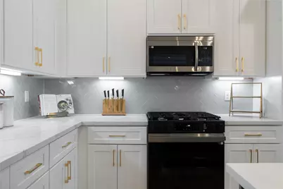 8420 Pech Landing Drive, Houston, TX 77055 - Photo 9