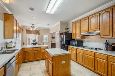 6614 Seinfeld Court, Houston, TX 77069 - Photo 11