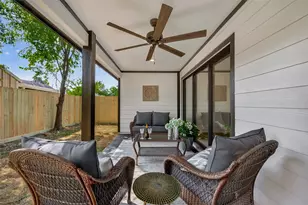 906 Eleanor St, Houston, TX 77009 - Photo 19