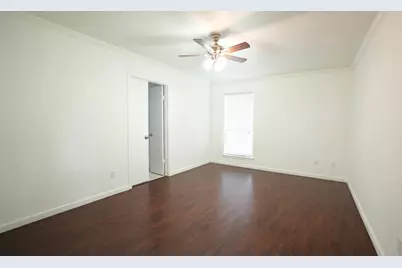 8615 Brookren Circle, Houston, TX 77072 - Photo 11