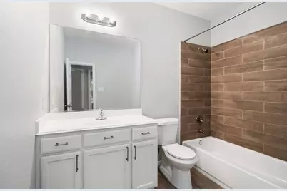 5101 Southwind Street, Houston, TX 77033 - Photo 9