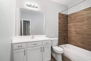 5101 Southwind St, Houston, TX 77033 - Photo 9