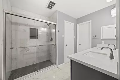 8427 Battleoak Drive, Houston, TX 77040 - Photo 3