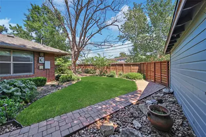 4401 Brookwoods Drive, Houston, TX 77092 - Photo 31